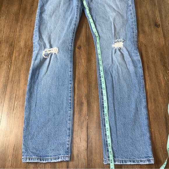 Levi’s 501 jeans Women’s Light Wash Distressed Tapered High Rise 90s - Picture 9 of 14